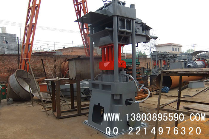 金屬屑壓塊機發(fā)貨現場
